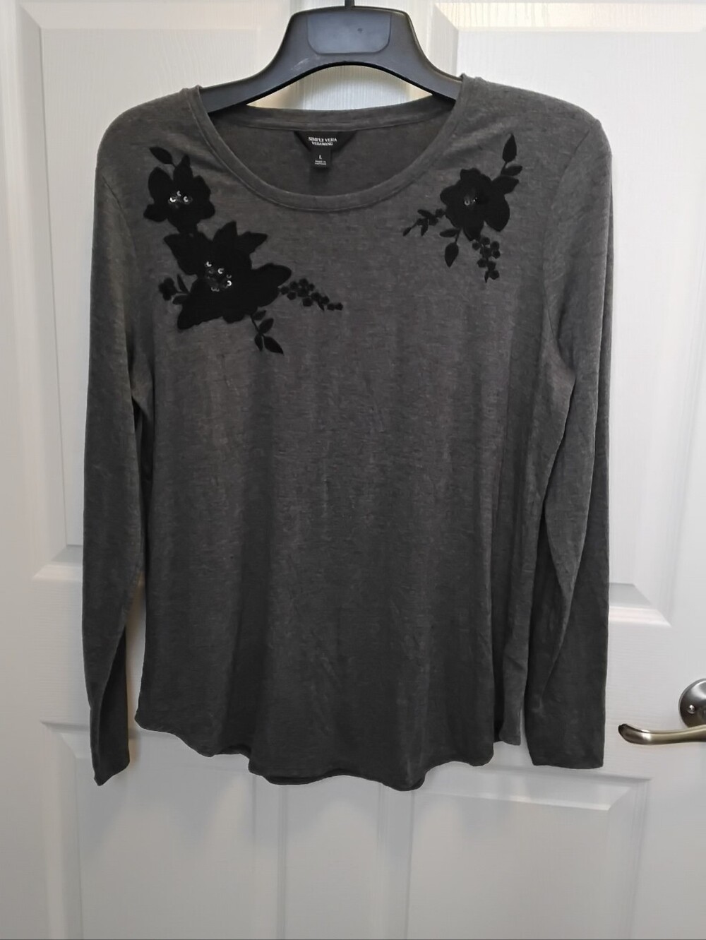SIMPLY VERA Modern Crewneck Long-Sleeve Top with  Black Floral Appliques, Size L